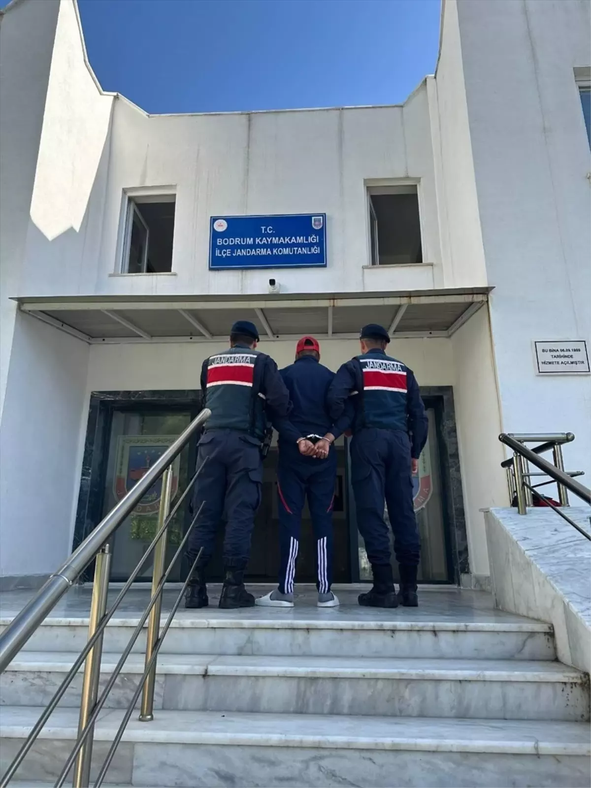 Interpol tarafından aranan kişi Bodrum'da yakalandı