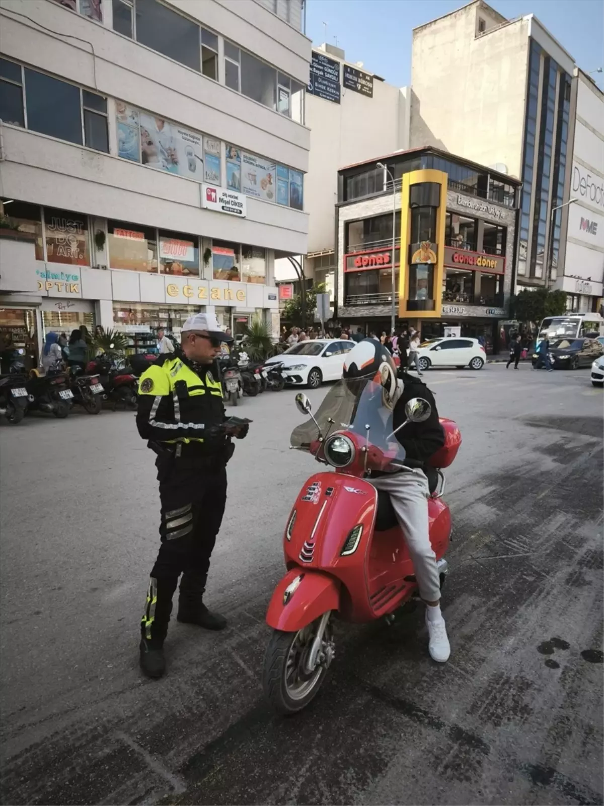 İskenderun'da Motosiklet Sürücülerine Güvenli Sürüş Eğitimi