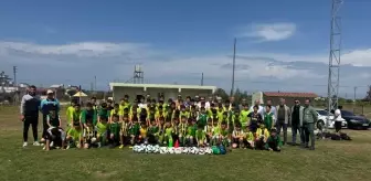 Fenerbahçeliler Derneği'nden Arsuz Gözcülerspor'a Malzeme Desteği
