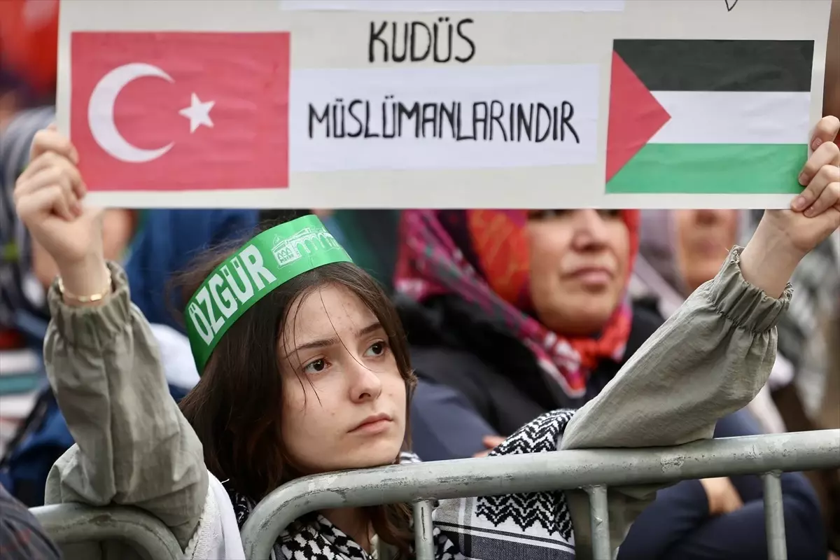 Bursa'da Gazze İçin Protesto Mitingi Düzenlendi