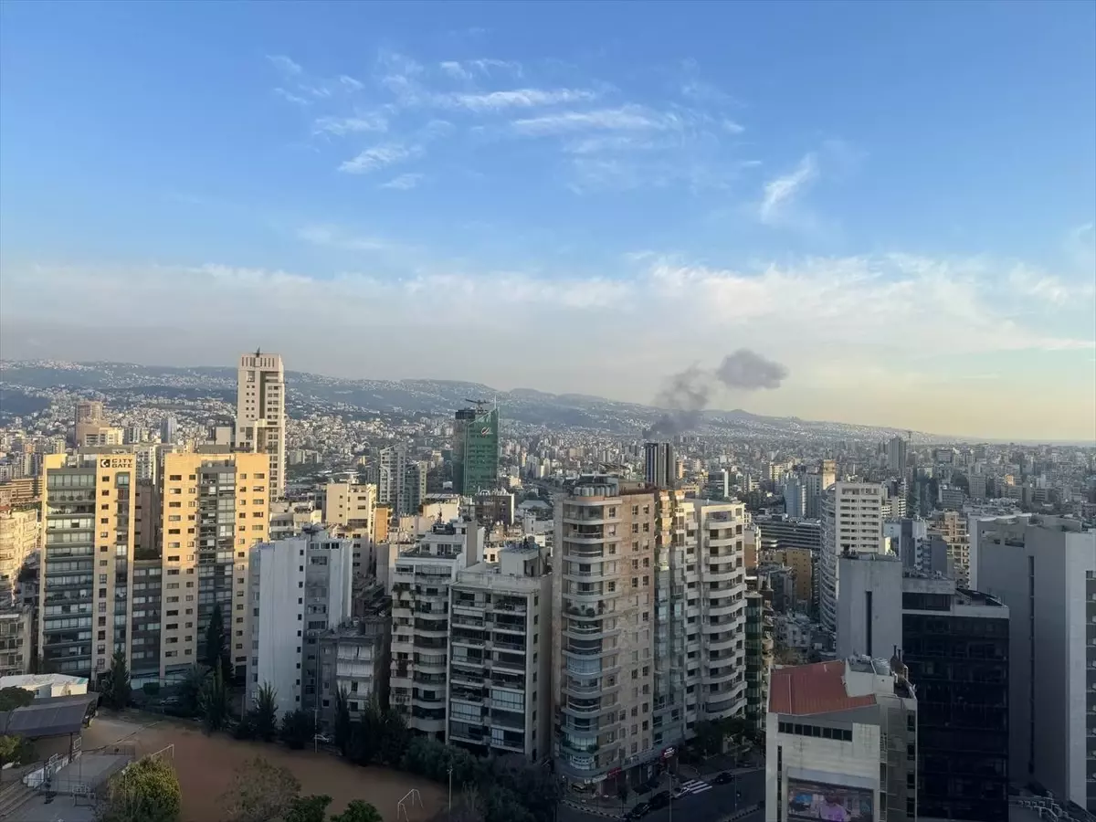İsrail Ordusu, Beyrut'ta Hedef Alana Hava Saldırısı Düzenledi