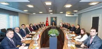 İYİ Parti Genel Başkanı Dervişoğlu, Başkanlık Divanı üyeleriyle bir araya geldi