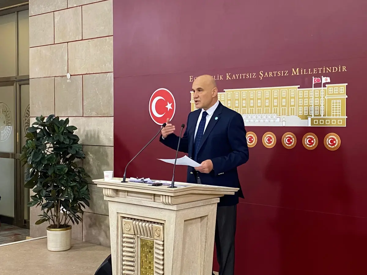 İYİ Parti'den AYM Kararına Destek: Hukukun Üstünlüğü Vurgusu