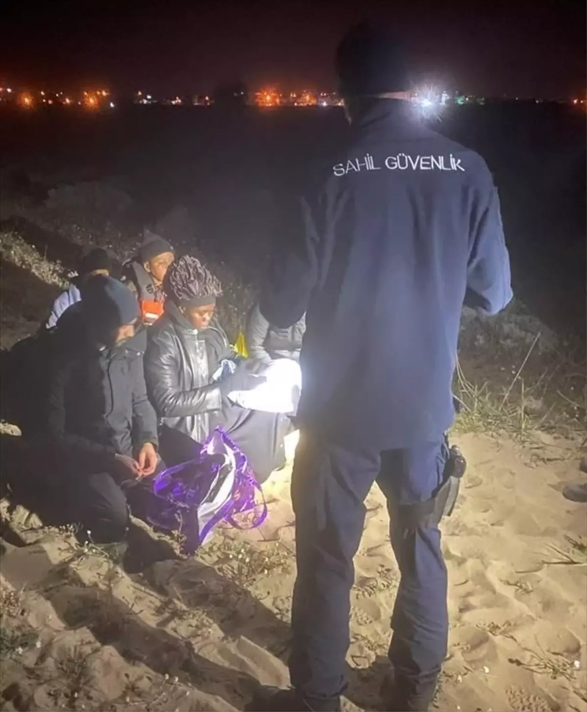 Dikili'de 7 Düzensiz Göçmen Yakalandı