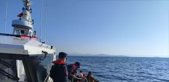 İzmir'de 74 Düzensiz Göçmen Yakalandı
