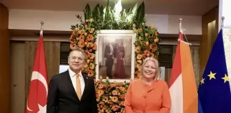 Hollanda'nın Kral Günü İzmir'de Kutlandı