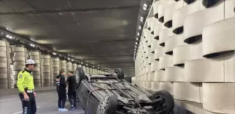 Konak'ta Takla Atan Otomobilin Sürücüsü Yaralandı