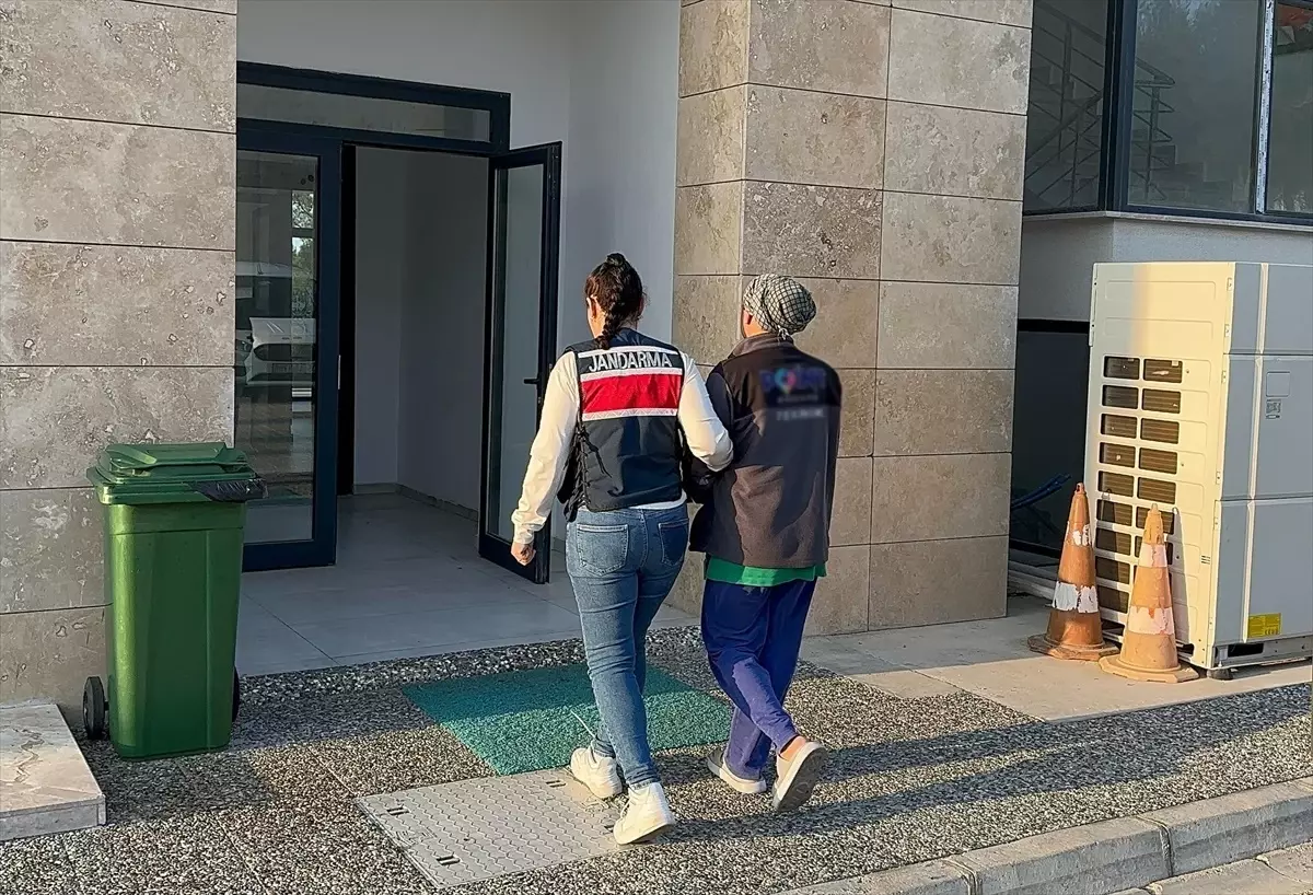 İzmir'de PKK/KCK Operasyonu: 4 Gözaltı