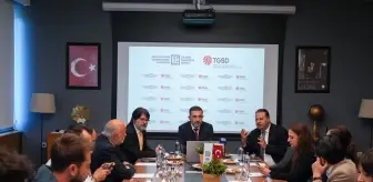 Türk Hazır Giyim Sektöründe Kriz ve Çözüm Önerileri