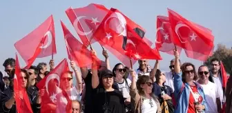 İzmir ve çevre illerde 23 Nisan Ulusal Egemenlik ve Çocuk Bayramı kutlanıyor