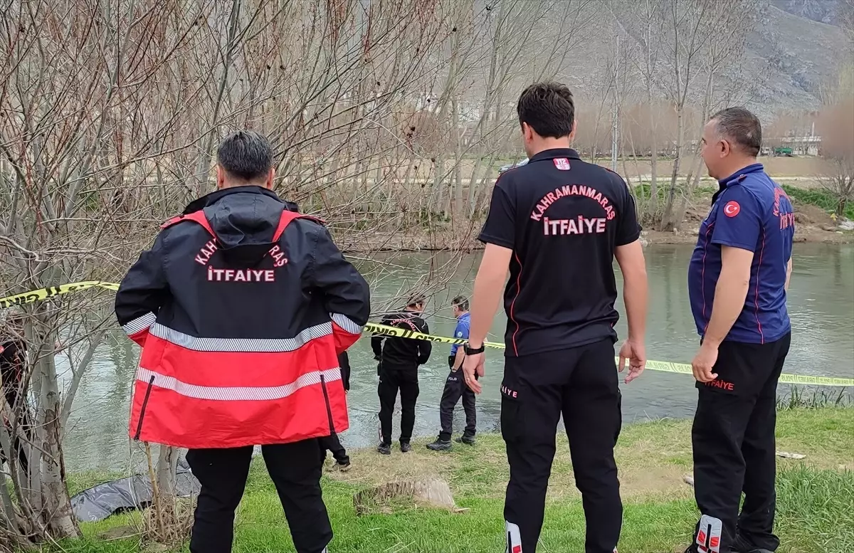 Ceyhan Nehri'nde Erkek Cesedi Bulundu