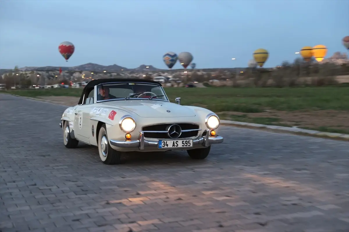 Kapadokya Rallisi'nde Klasik Araçların Yarışı