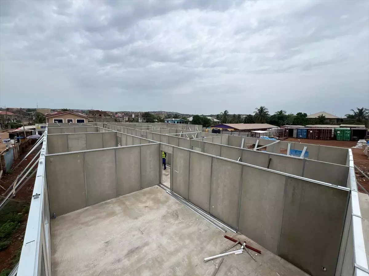 Karmod, Gana'da Prefabrik Okul İnşaatına Başladı