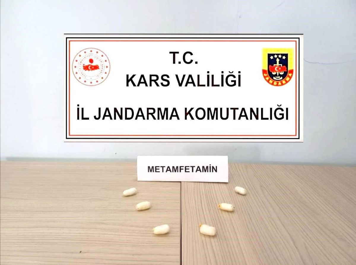 Kars'ta Uyuşturucu Kuryesi Yakalandı