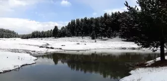 Kars'ta Kar Yağışı Yüksek Kesimleri Beyaza Bürüdü