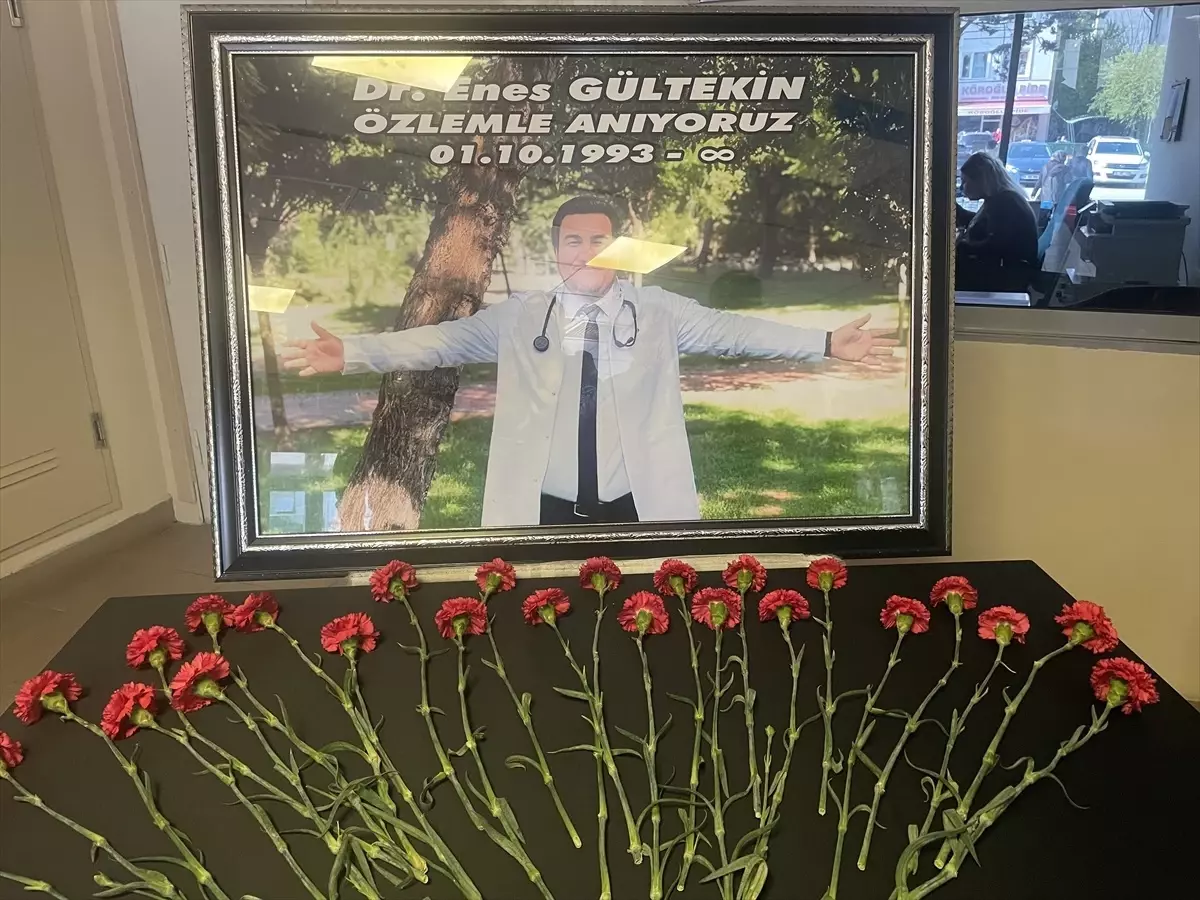 Doktor Enes Gültekin İçin Anma Töreni Düzenlendi