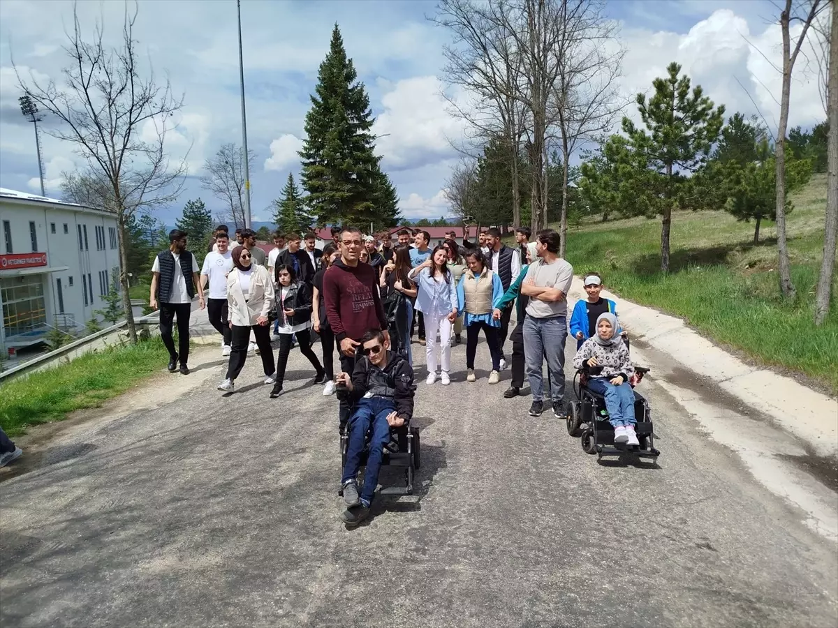 Kastamonu Üniversitesi Öğrencileri, Engelli Bireylerle Farkındalık Yaratıyor