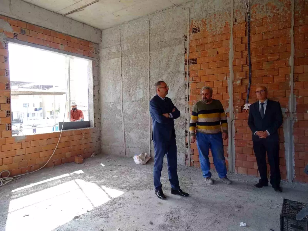 Havran Kaymakamı, Aliçetinkaya İlkokulu İnşaatını Ziyaret Etti
