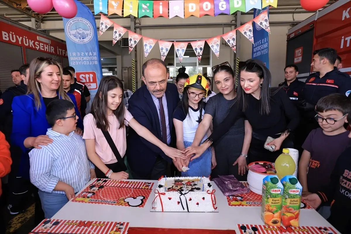 Özel Gereksinimli Aleyna'ya Doğum Günü Sürprizi