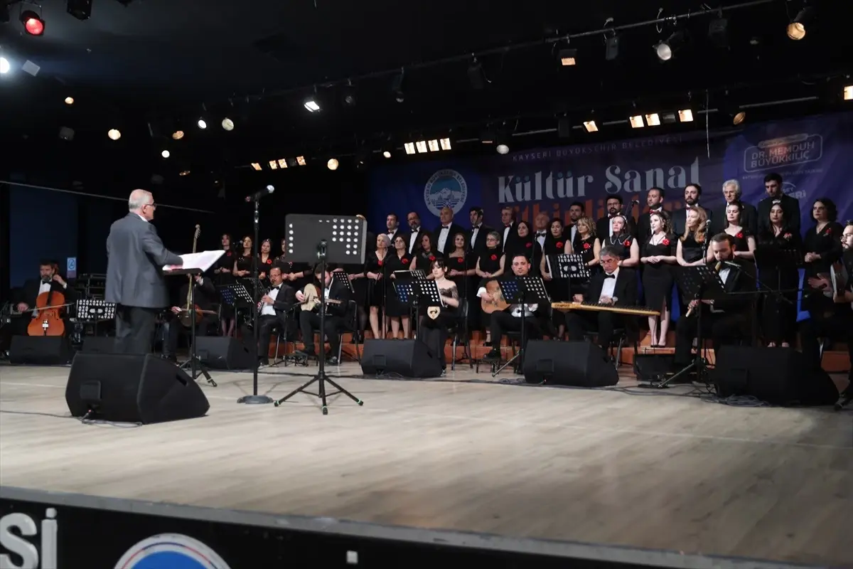 Kayseri'de Türk Sanat Müziği Konseri