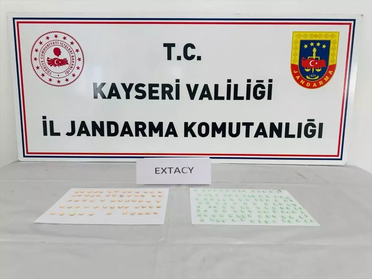 Kayseri'de Uyuşturucu Operasyonu: 176 Sentetik Hap Ele Geçirildi