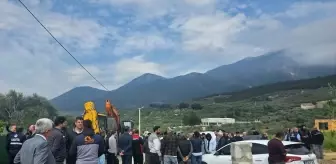 İzmir'de Kaçak Yapıların Yıkımına Başlandı