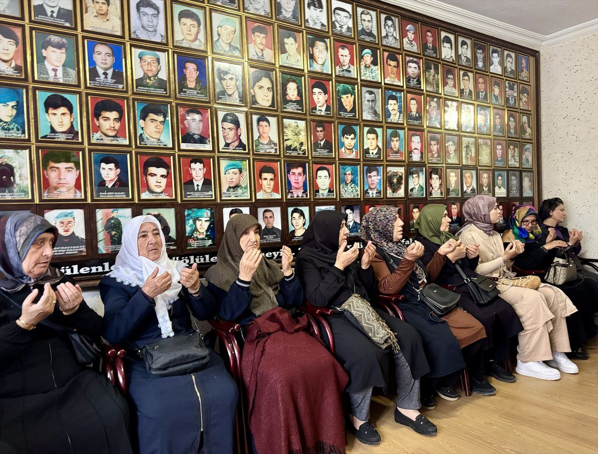 Kırşehir Şehit Aileleri Derneği, 196 şehit için mevlit programı düzenledi