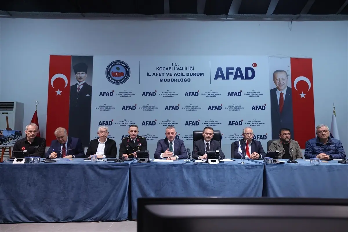Kocaeli'de 6,2 Büyüklüğündeki Deprem Sonrası Yaralanmalar