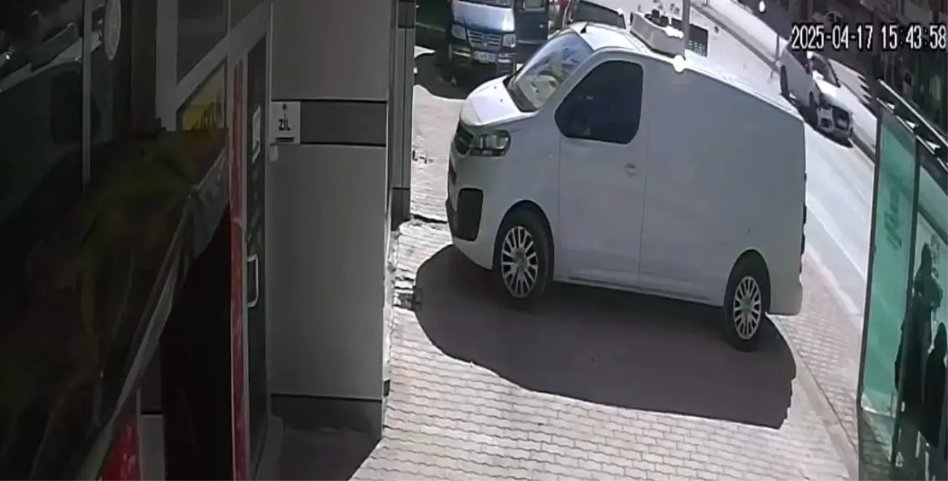 Konya'da Otomobilin Çarptığı İki Çocuğa İlişkin Kaza Görüntüleri Ortaya Çıktı