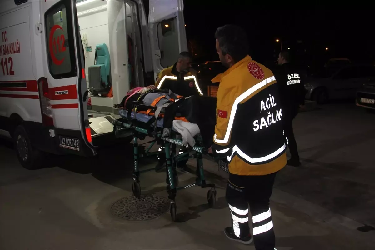 Konya'da Uçuruma Devrilen Otomobilde 5 Yaralı