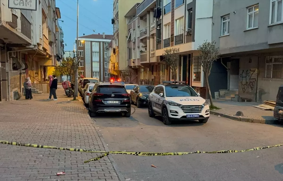 Küçükçekmece'de Emlak Ofisine Pompalı Tüfekle Saldırı