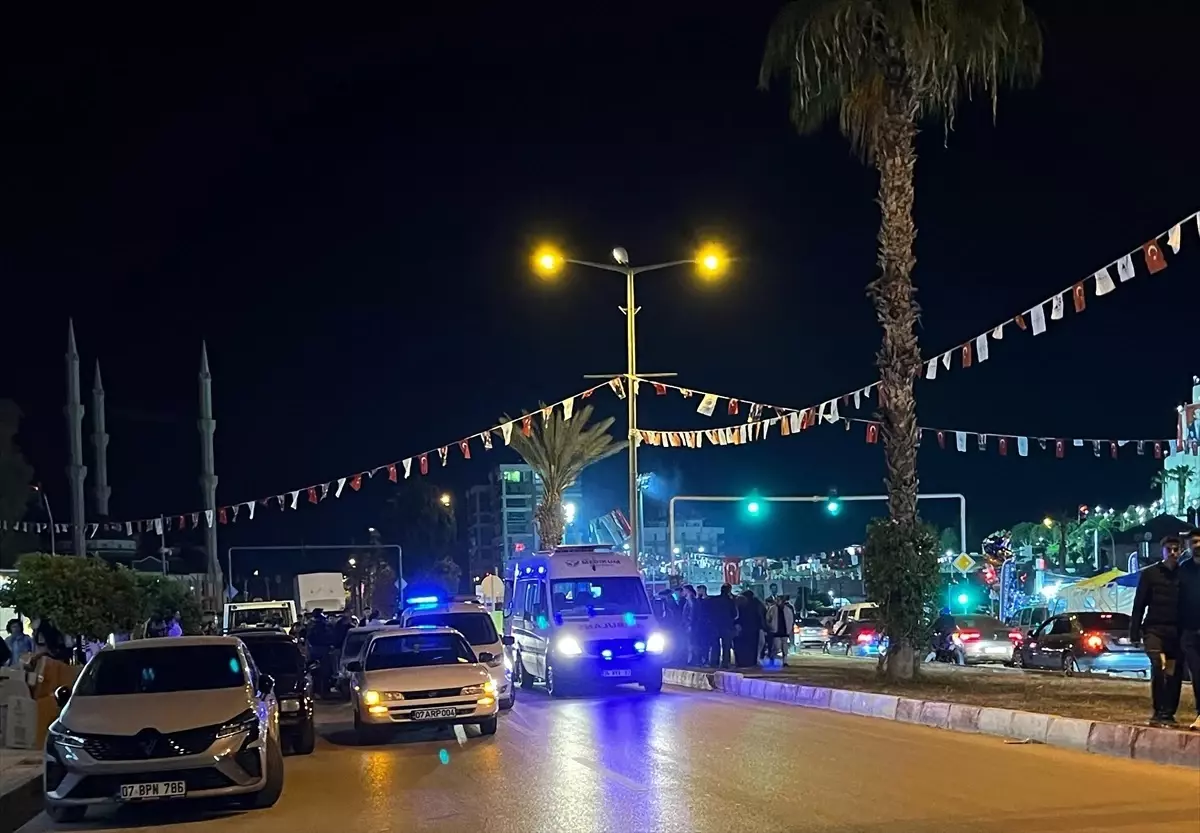 Kumluca'da Motosikletin Çarptığı Yaya Yaralandı