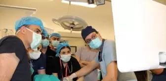 Kütahya'da 34 Haftalık Bebekten 445 Gram Tümör Çıkarıldı