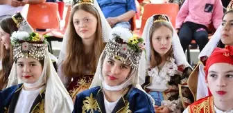 Kuzey Makedonya'da '32. Uluslararası Hıdırellez Bahar Şenlikleri' düzenlendi
