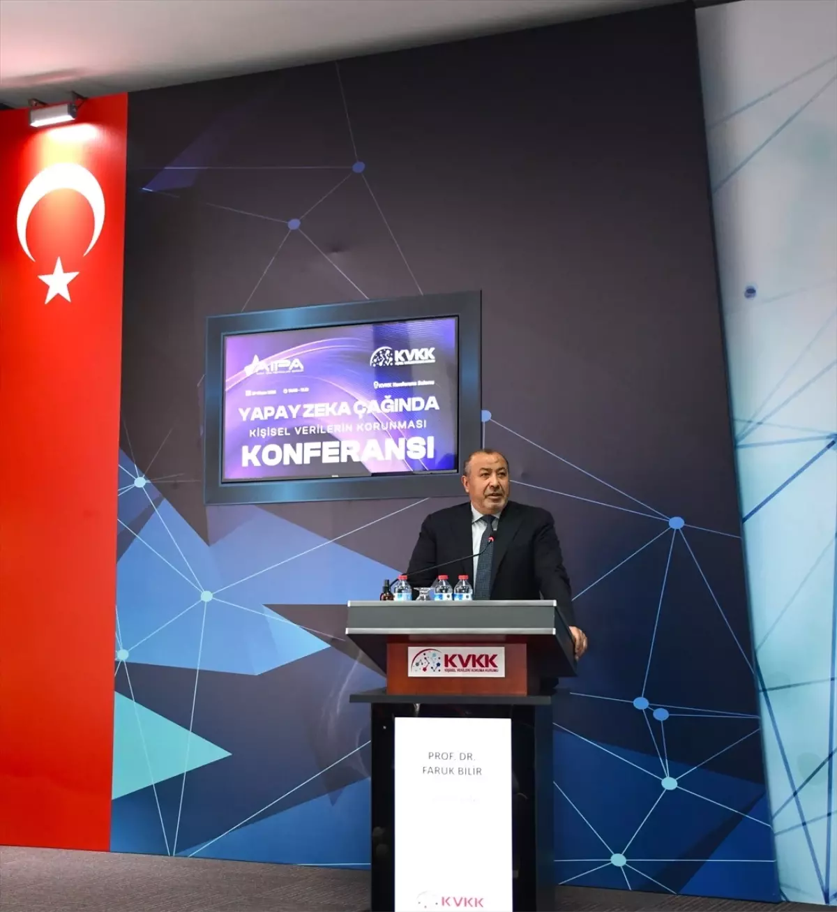 KVKK Başkanı Bilir: Yapay Zeka Destekçi Olmalı