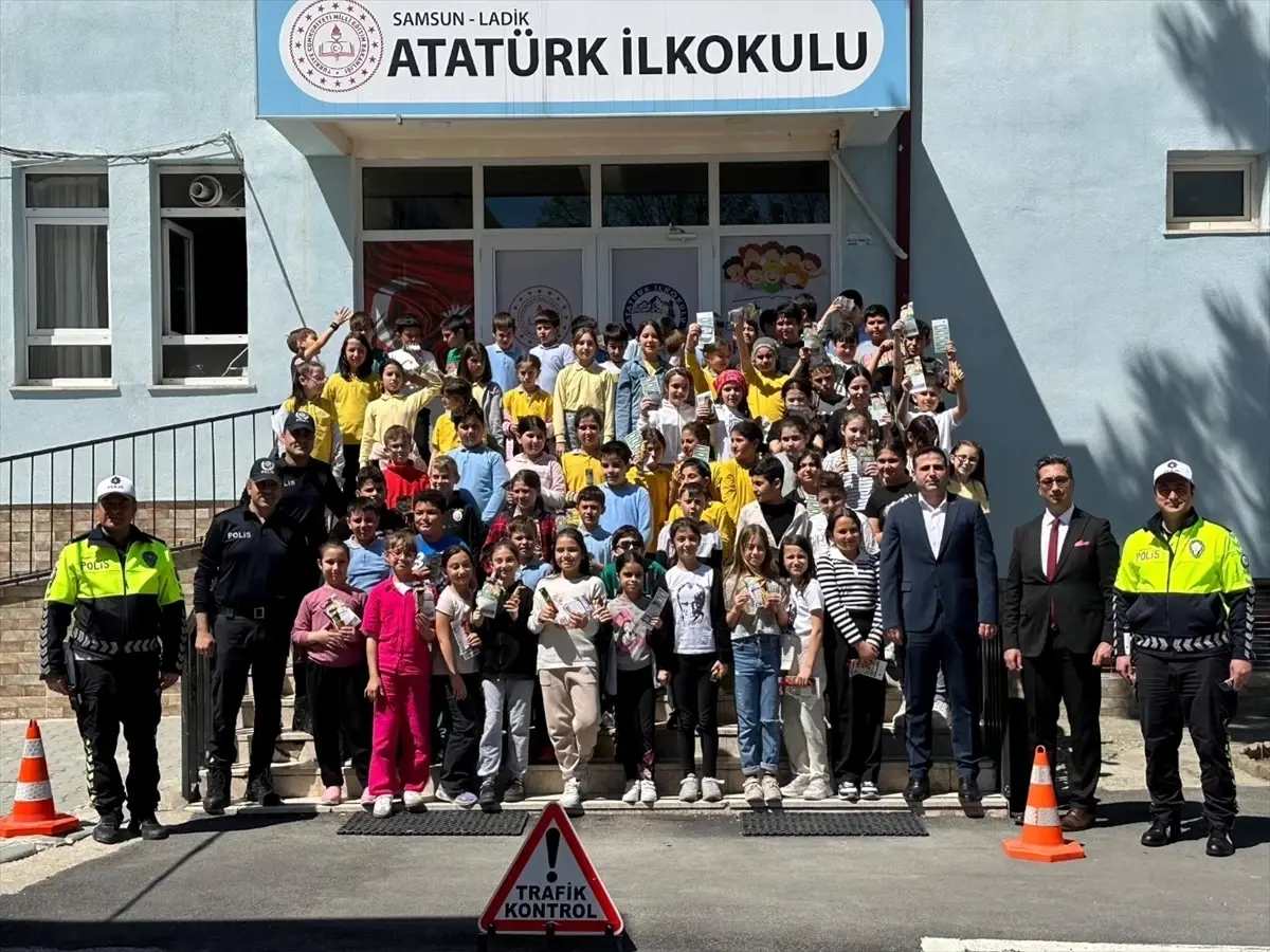 Ladik'te Trafik Haftası Etkinlikleri Düzenlendi