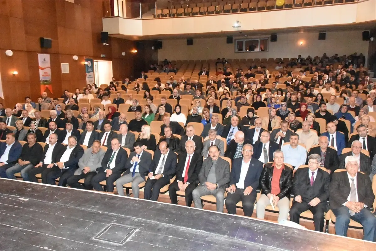 Malatya'da Turgut Özal ve Hamit Fendoğlu Anma Programı Düzenlendi