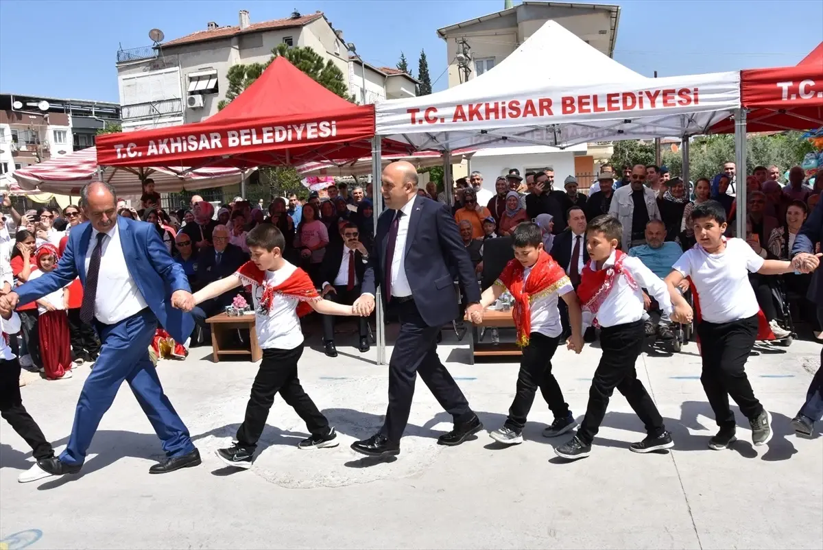Manisa ve ilçelerinde 23 Nisan Ulusal Egemenlik ve Çocuk Bayramı kutlandı
