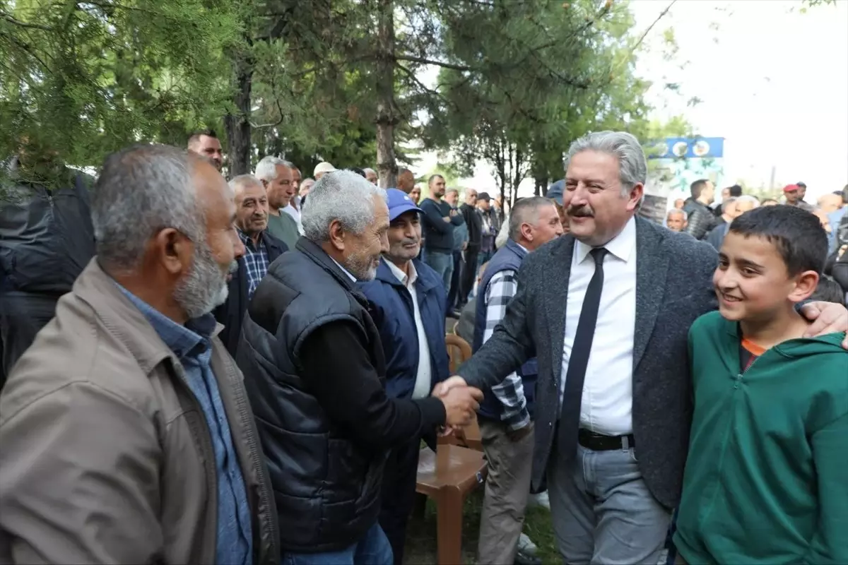 Başkan Palancıoğlu, Kocatepe Mahallesi'nde Vatandaşlarla Buluştu