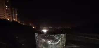 Mersin'de Seyir Halindeki Otomobil Alev Aldı