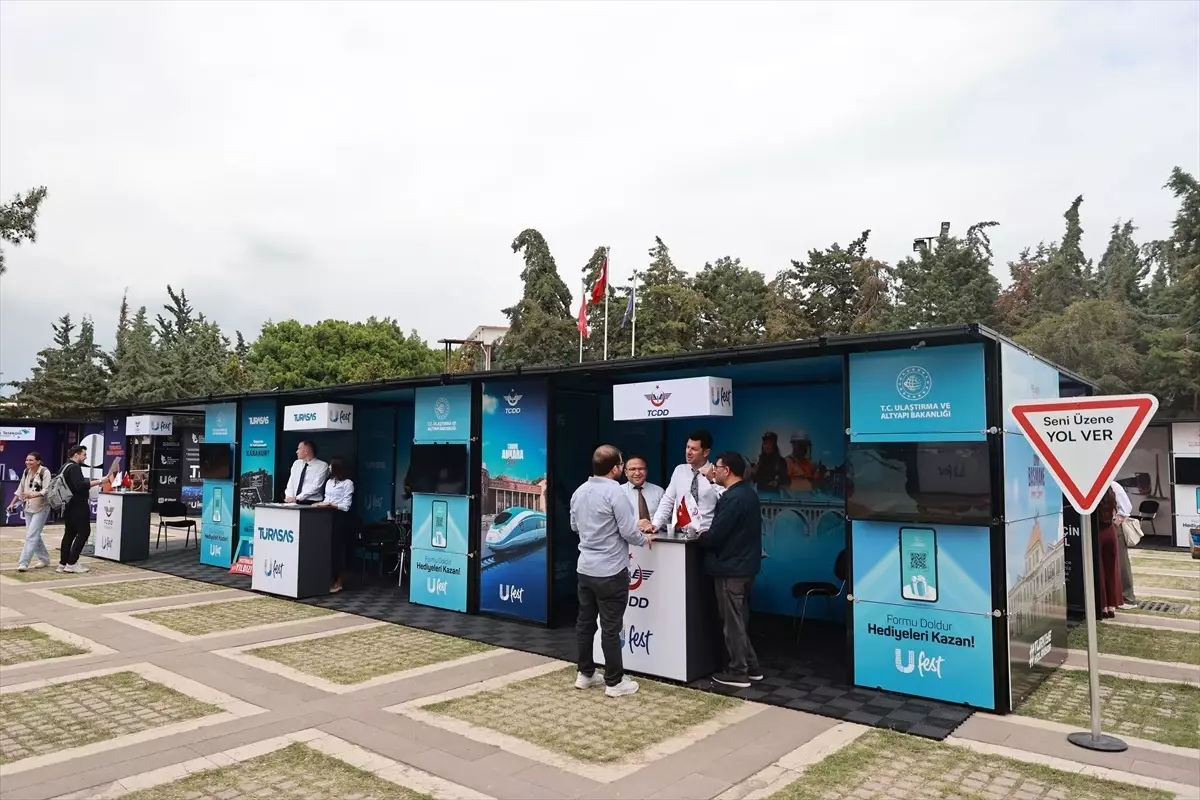UFEST Mersin Üniversitesi'nde Başladı: Gençler Kamu Kariyerleri ve Ulaşım Alanında Bilgilendiriliyor