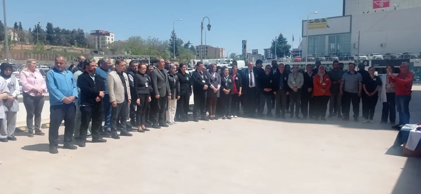 Gaziantep'te bıçaklanarak öldürülen doktor meslektaşları tarafından anıldı