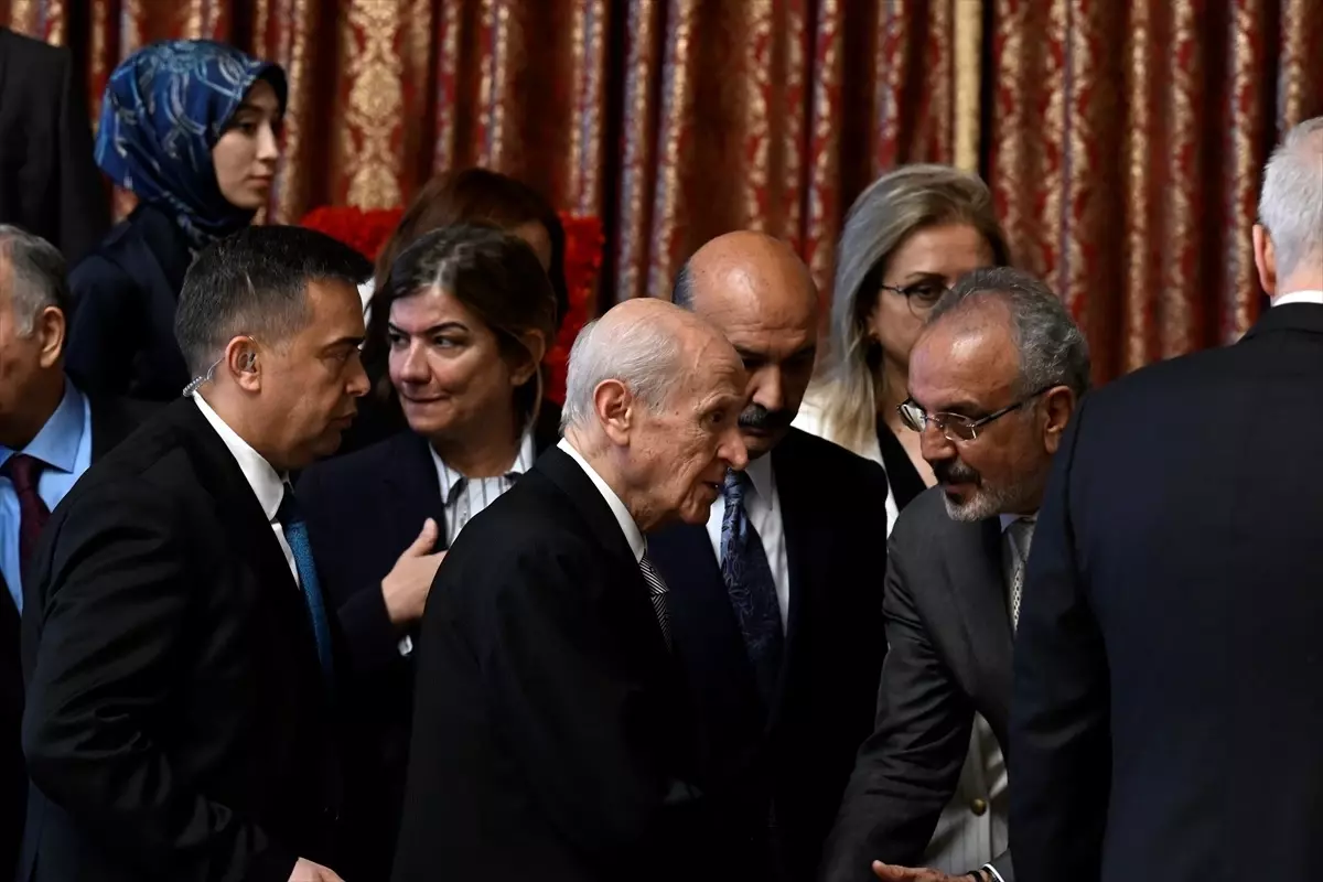 MHP Lideri Bahçeli, Sırrı Süreyya Önder için DEM Parti'ye taziye ziyaretinde bulundu