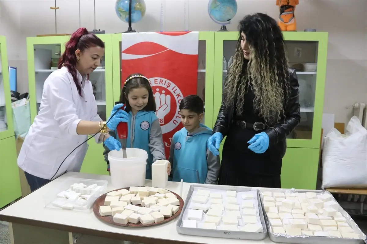 Malatya'da Öğrenciler Atık Yağlardan Sabun Üretiyor