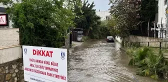Muğla'da Sağanak Yağış Hayatı Olumsuz Etkiliyor