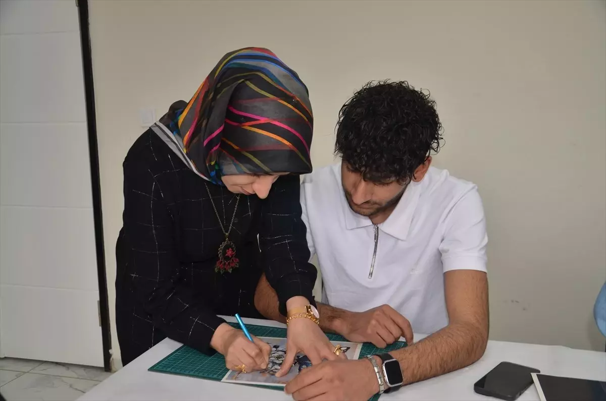 Muş'ta Gençlere Filografi ve Rölyef Kursu
