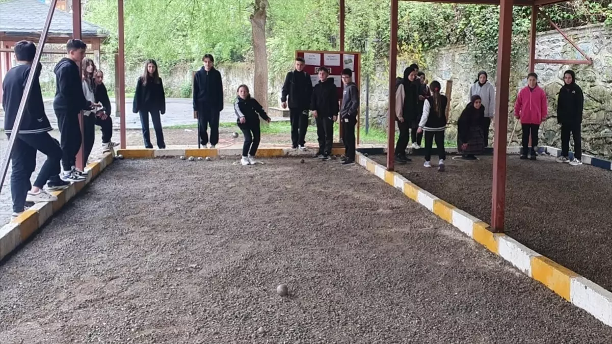 Of'ta Yeşilay Spor Oyunları Kapsamında Bocce Turnuvası Düzenlendi