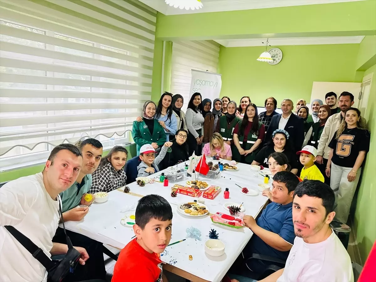 Özel Gereksinimli Çocuklar 23 Nisan'ı Yeşilay Tokat'ta Kutladı