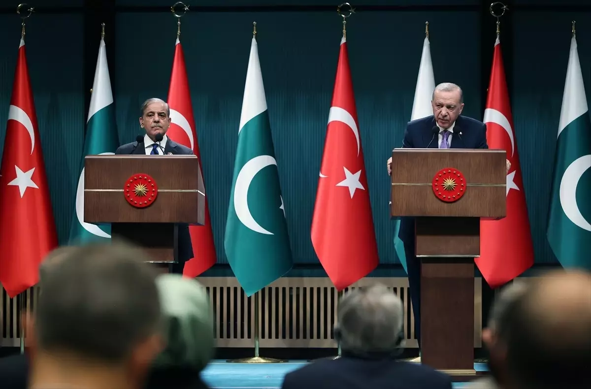 Pakistan Başbakanı Şerif, Cumhurbaşkanı Erdoğan ile ortak basın toplantısında konuştu: (2)