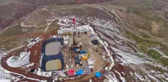 Rusların günlük 5 ton petrol çıkardığı bölgeye sondaj kulesi kuruldu